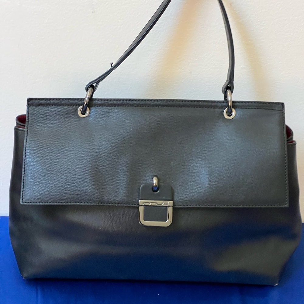 Authentic Innue Italian bag